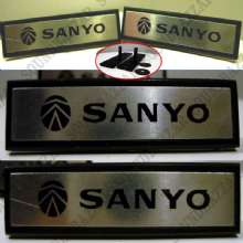 SANYO LOGO IN METALLO E PLASTICA